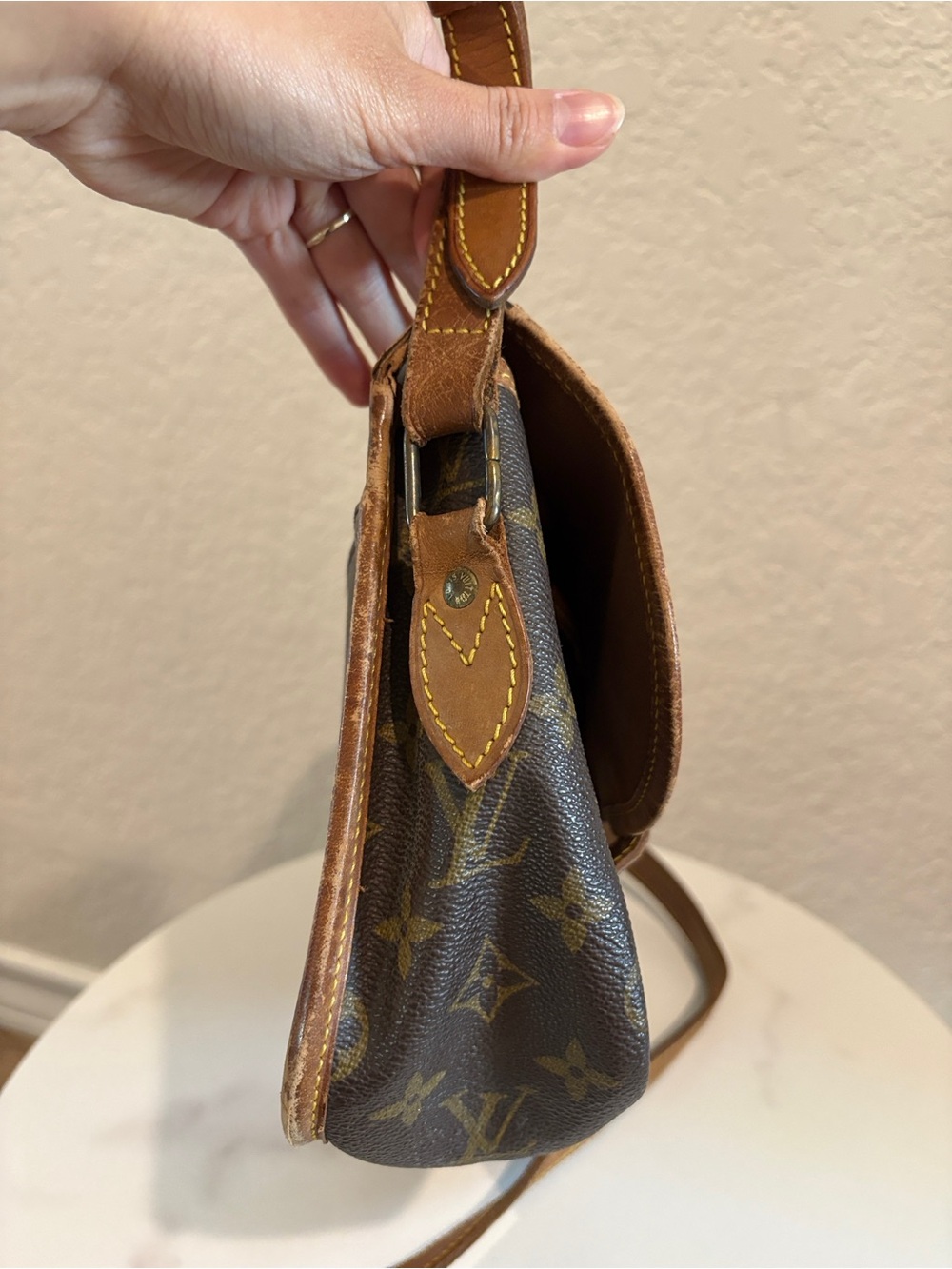 Louis Vuitton Gibeciere MM Brown Monogram Crossbody Bag - Picture 4 of 15